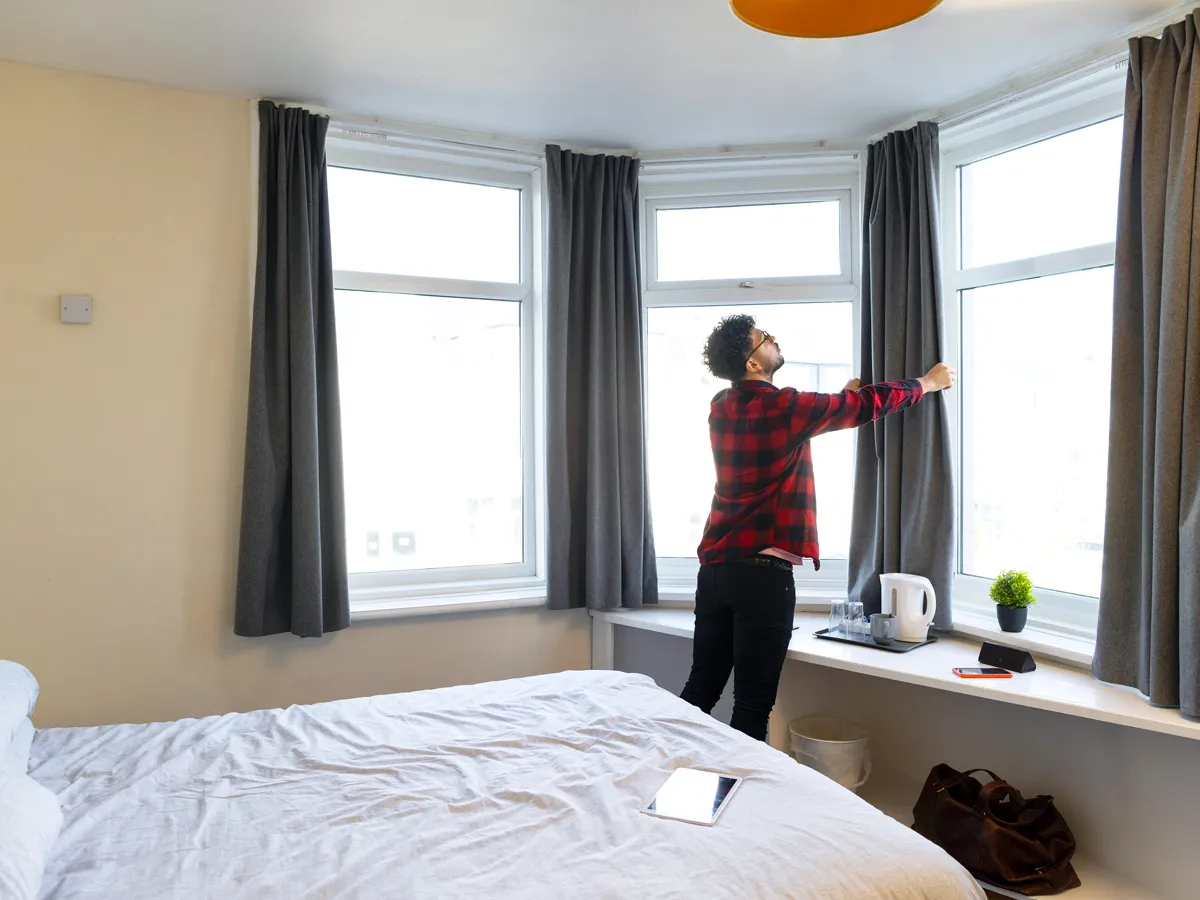 Hacks approuvés par les agents de bord pour dormir bien dans n'importe quelle chambre d'hôtel