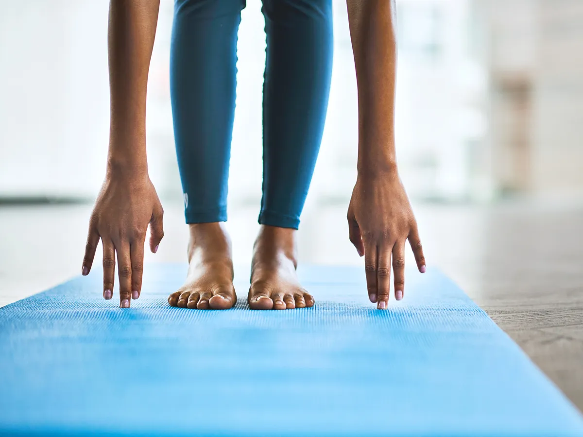 5 étirements utiles à essayer avant et après un long vol