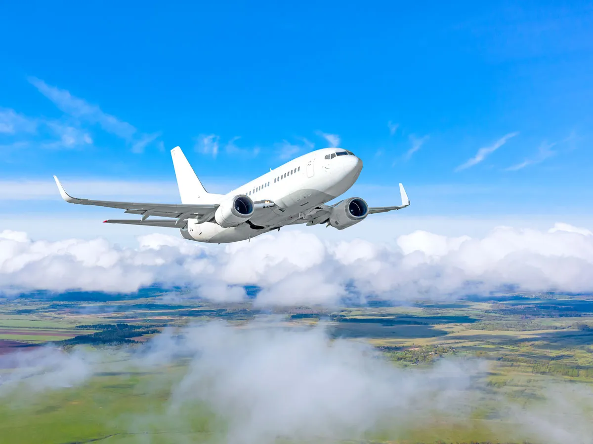 Pourquoi les avions sont-ils généralement peints en blanc ?